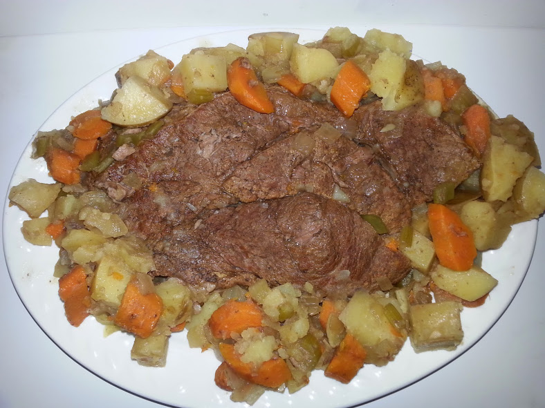 Easy Pot Roast Made in a Slow Cooker